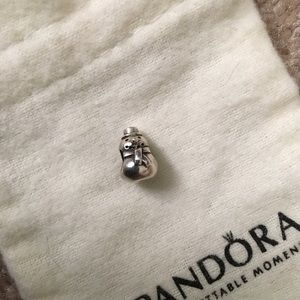 Pandora Charm ⛄️